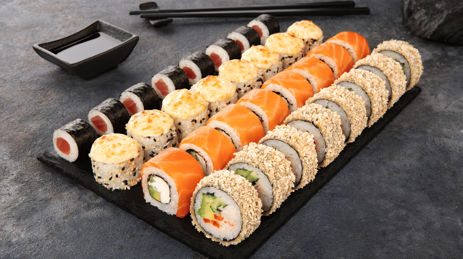 Роллы в Днепре от ресторана «Суши Мастер»