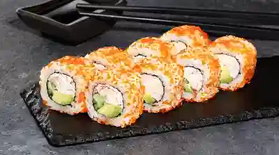 Каліфорнія з крабовим міксом в ікрі меню Sushi Master